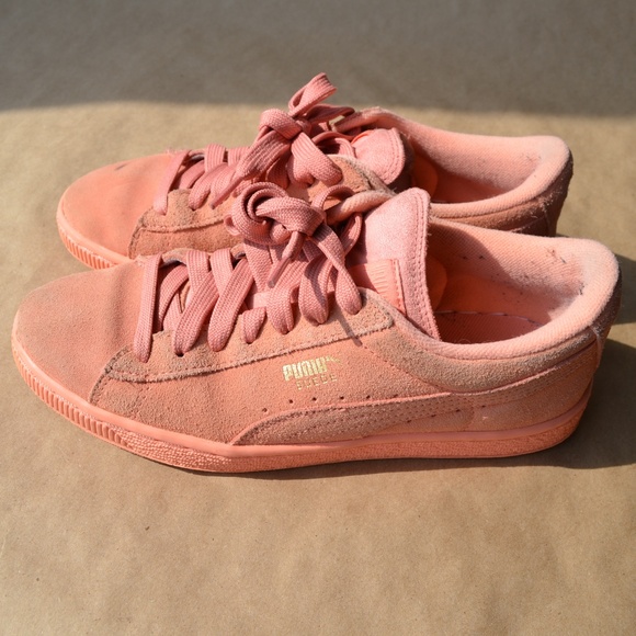 PUMA Suede Classic in Desert Flower - Picture 2 of 7